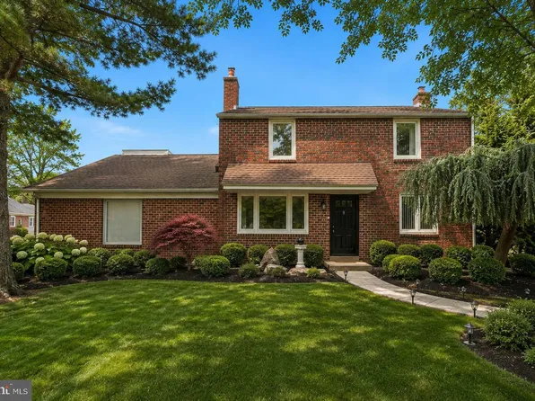 2600 Wendy Rd, Havertown, PA 19083