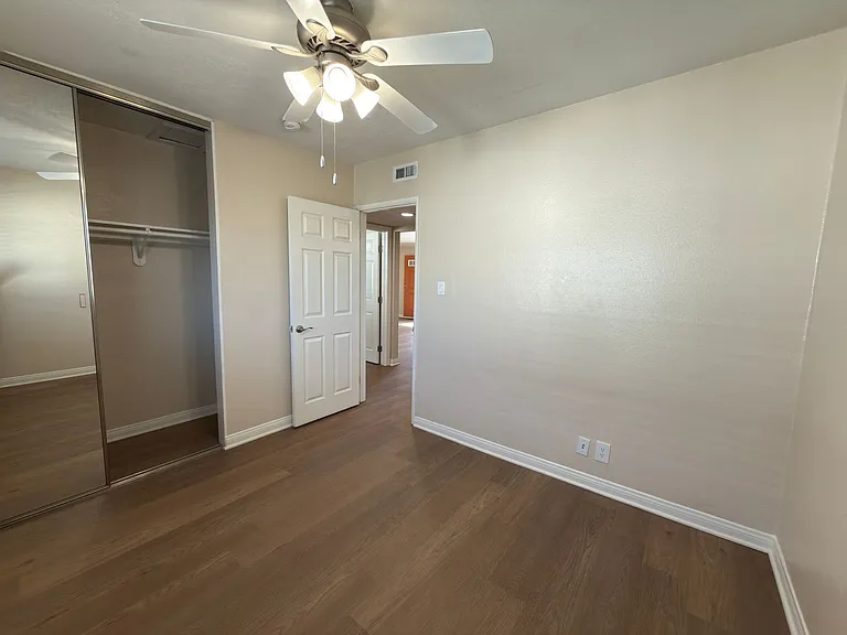 Pointe Pacific Apartment Homes — Photo 35