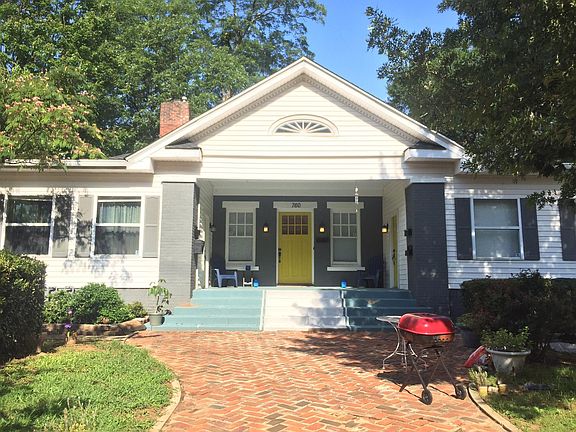 Front of House - Tenant Garden, in fenced in front yard!