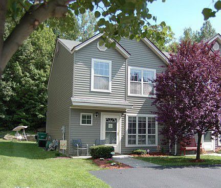 Nice Curb Appeal!