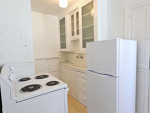 4th image of 740 E Broadway #M-404