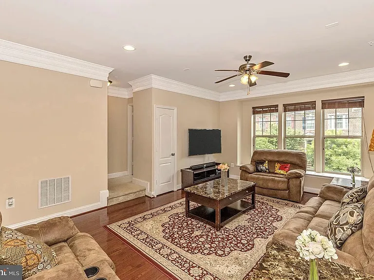 11882 Country Squire Way — Photo 7