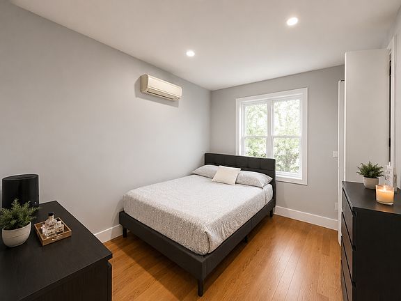 4th image of 351 Kosciuszko St #2B