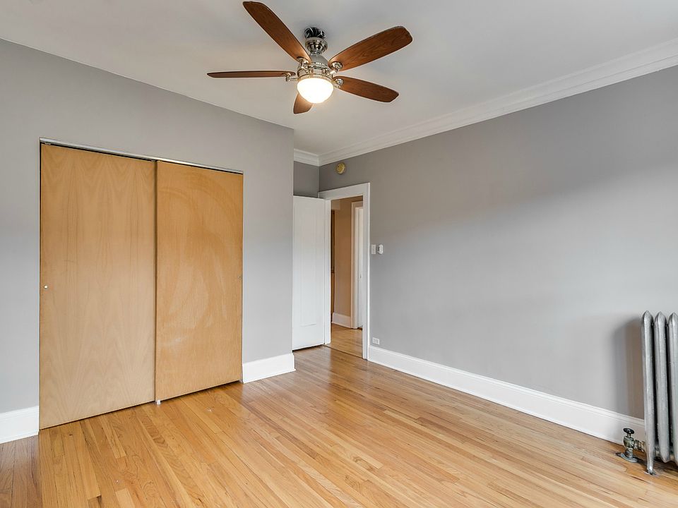 1st image of 2530 W Argyle St #3