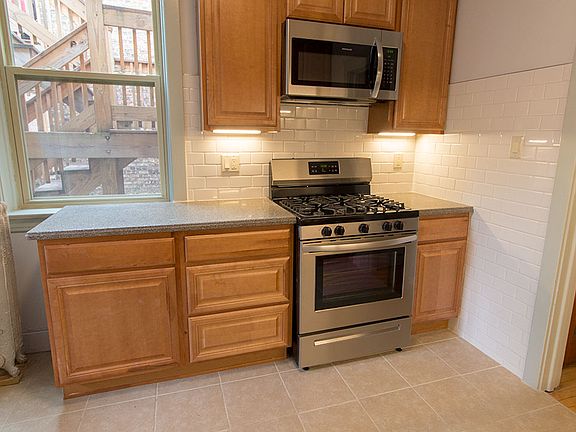 2nd image of 1355 W Winona St APT 2