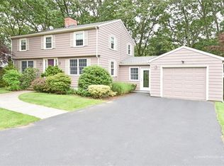 64 Bayberry Ln, East Greenwich, RI 02818