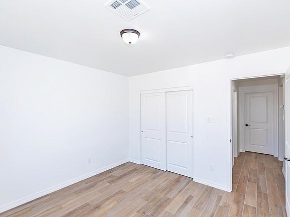 4th image of 12613 E 51st St