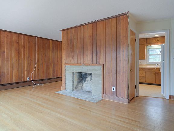 2nd image of 708 Barringer Dr
