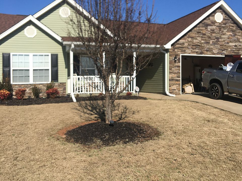1st image of 711 Oglesby Creek Ln