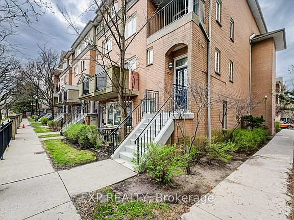 2nd image of 28 Sommerset Way #1716
