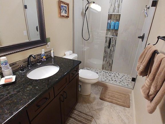5th image of 719 W Muirwood Dr