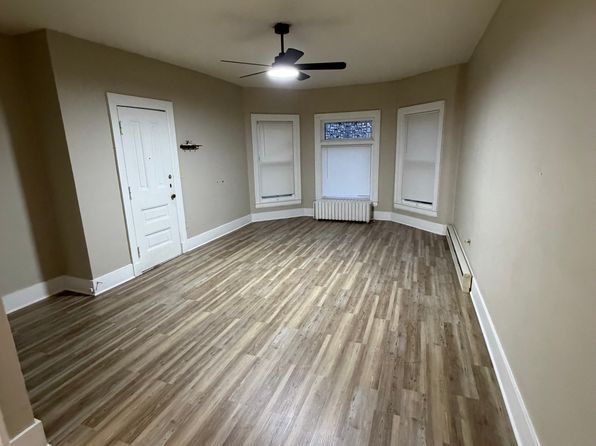 1312 S 32nd St APT 1