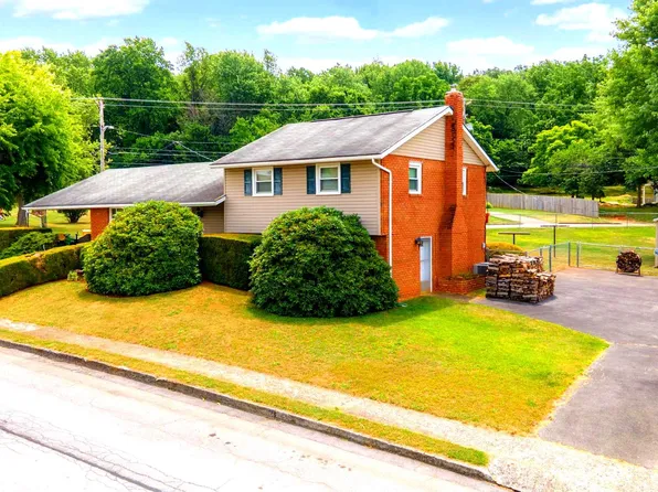 140 Lakin Ave, Boonsboro, MD 21713