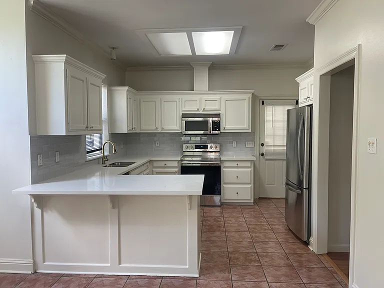 10380 Springwind Ct — Photo 9