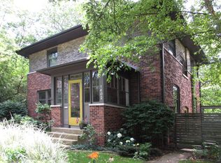 1402 Dempster St, Evanston, IL 60202