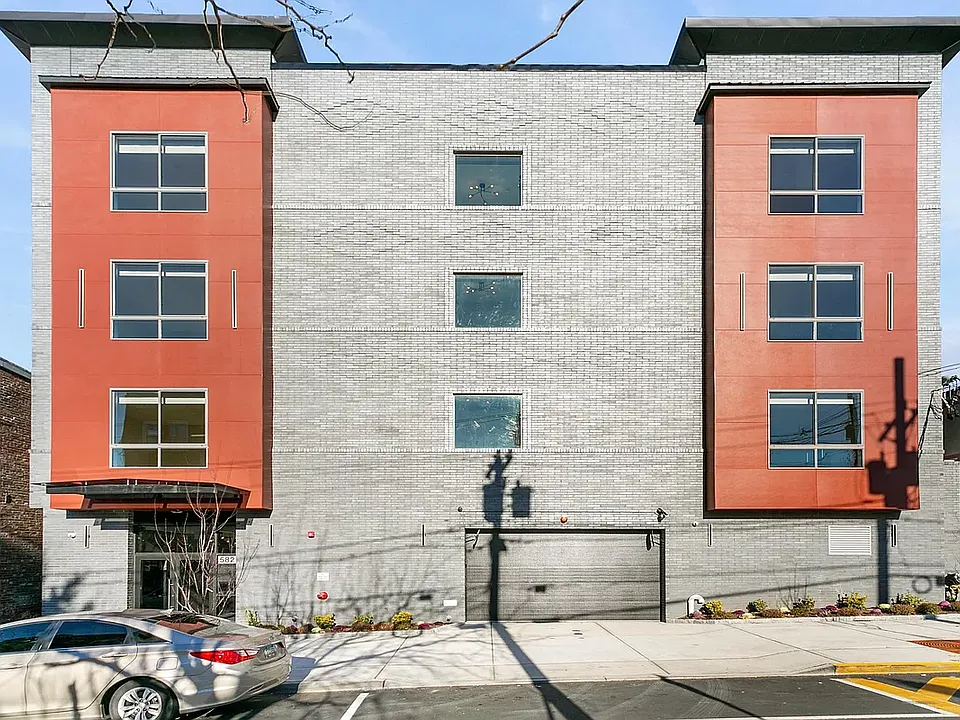 582 66th Street