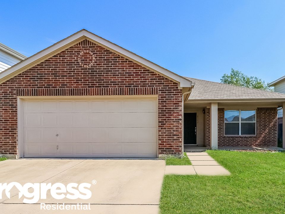 1st image of 4933 Meadow Trails Dr