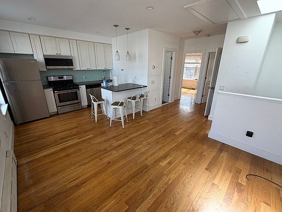 2nd image of 6103 60th Dr Floor 2