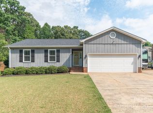 1622 Bishop Ct, Belmont, NC 28012
