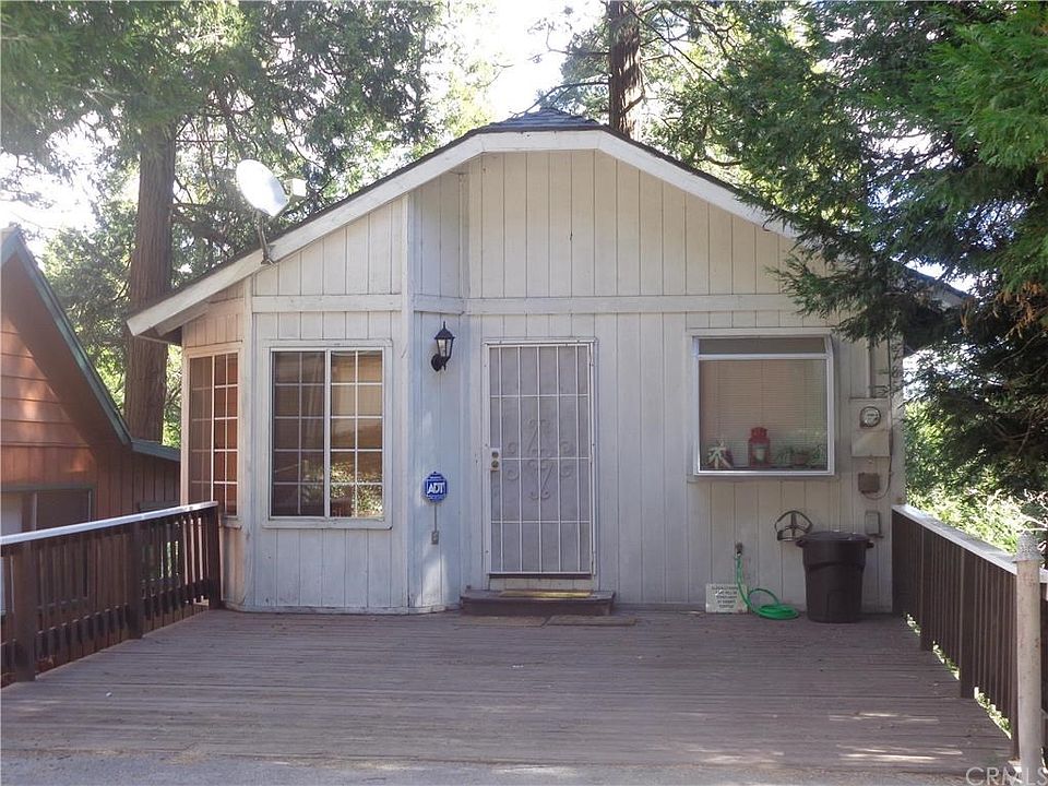 1st image of 785 Woodland Dr