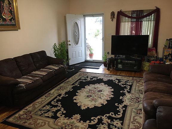 3rd image of 662 Joralemon St
