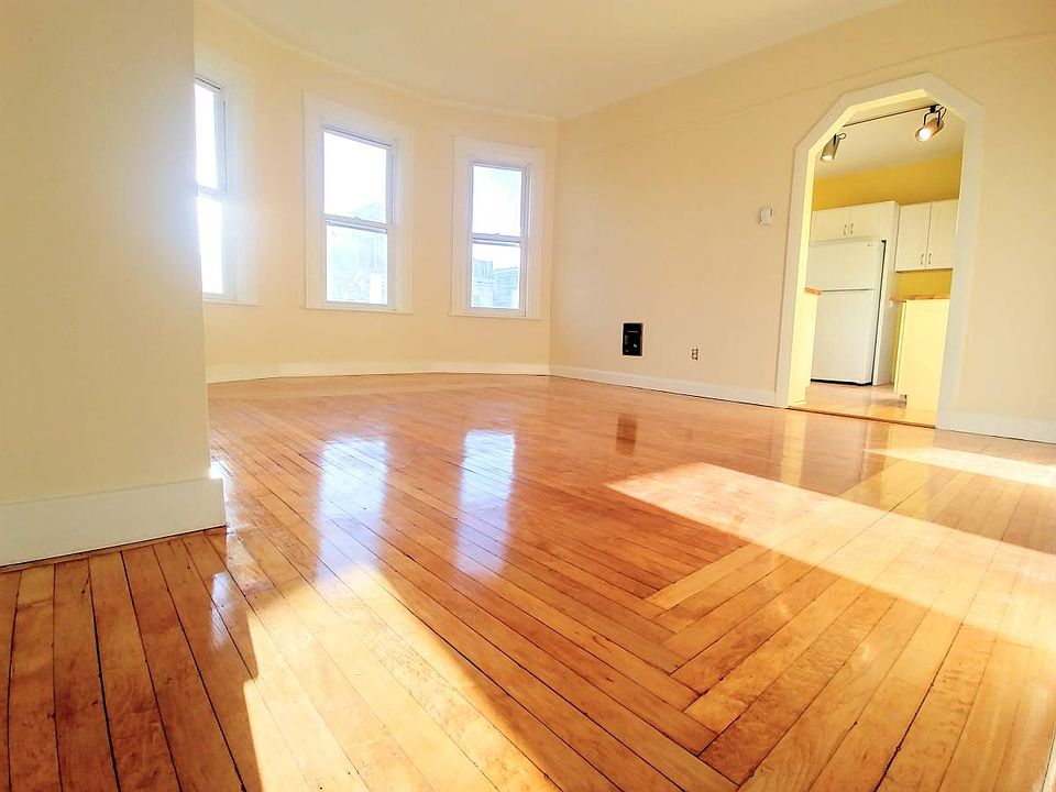 1st image of 14 Glenwood Ave #2