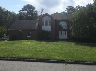 8 Quaker Hill Rd, Jackson, NJ 08527