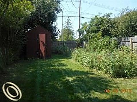 4th image of 260 Parkview Dr
