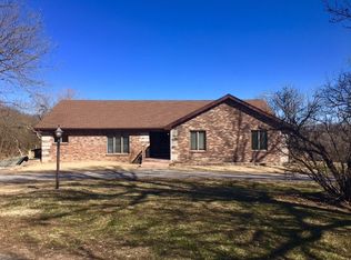 100 Barber St, Greenfield, MO 65661