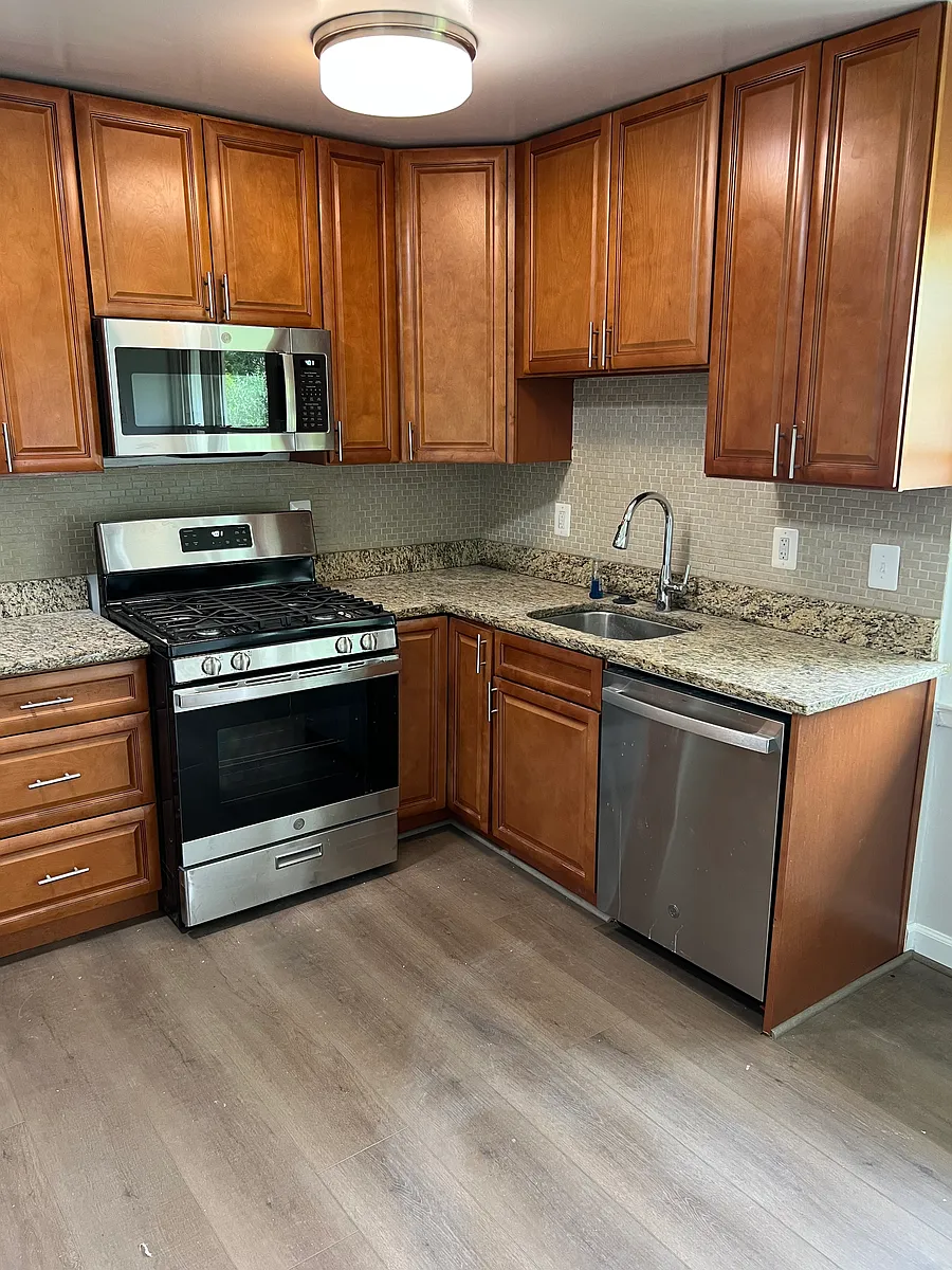 Building Photo - 6713 Bostwick Dr