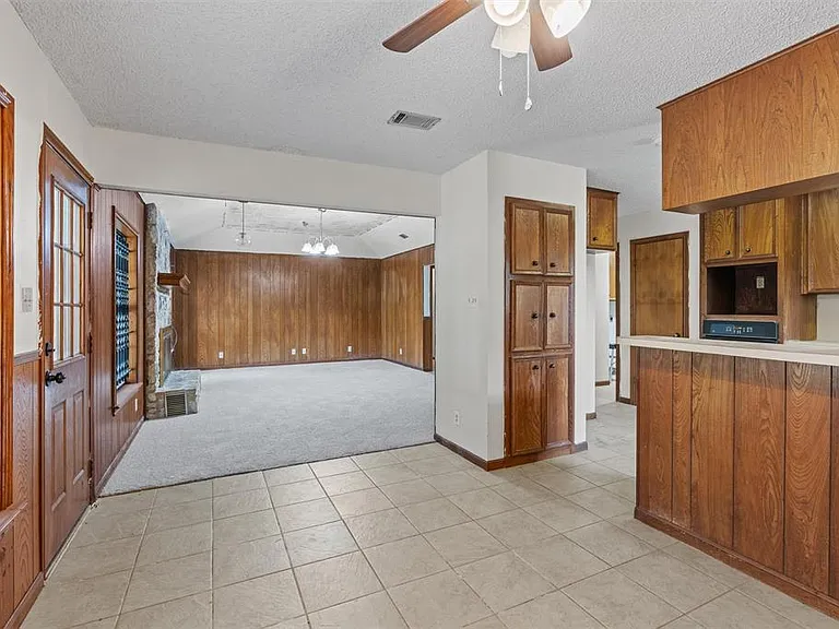 3809 Kelly Ln — Photo 4