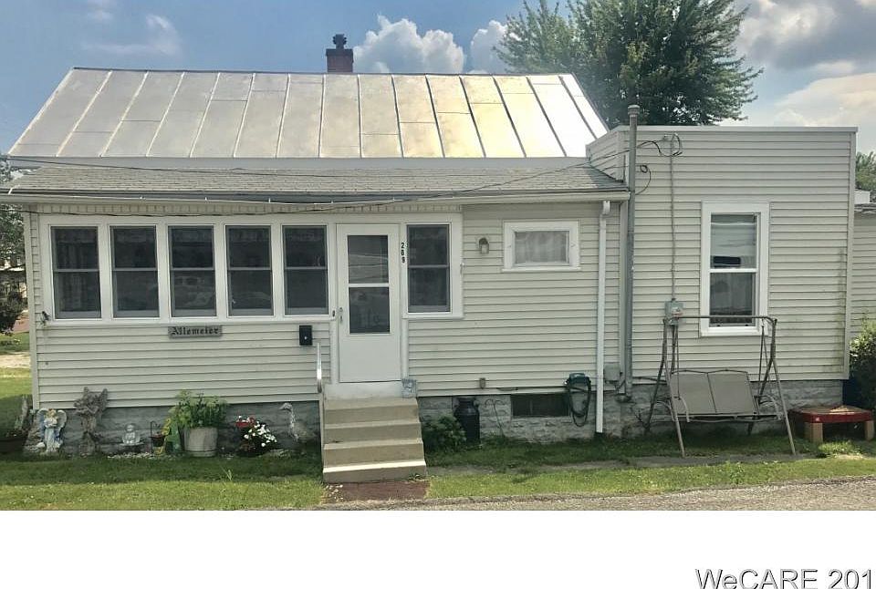 2nd image of 209 S Pierce St