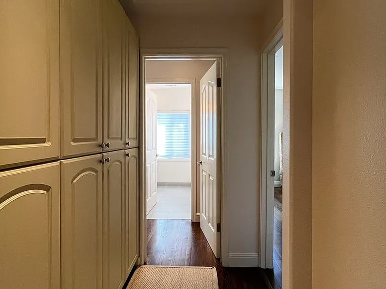 1022 Berry Ln — Photo 34