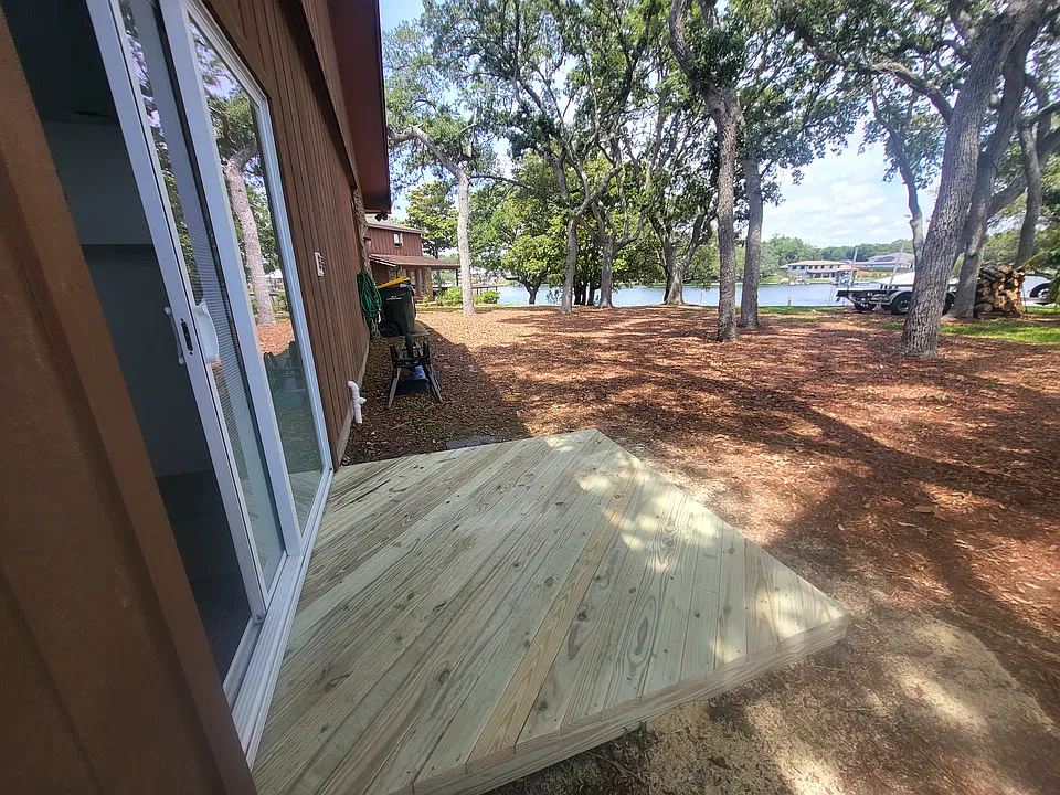 225 Natures Trail Ct