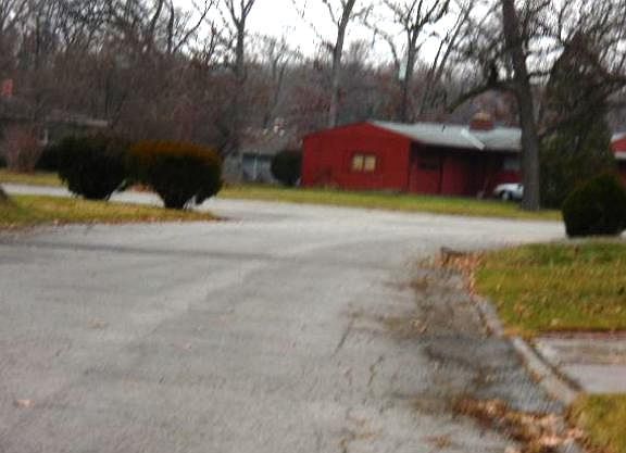 3rd image of 424 Softwood Dr