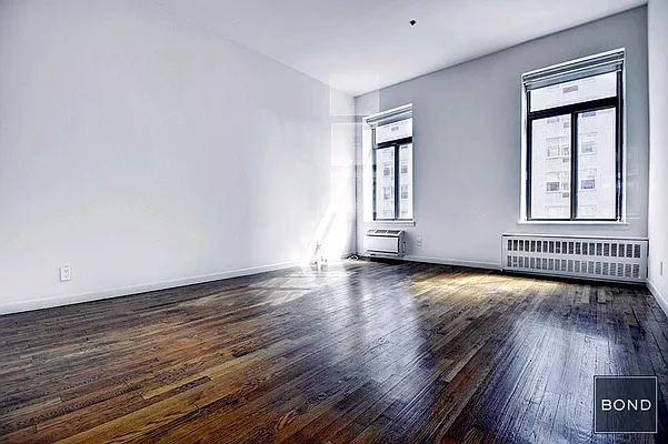 Rented by Bond New York | media 11