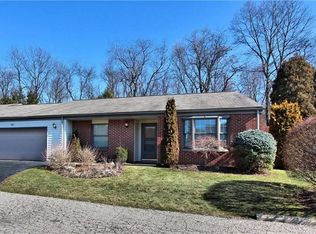 1013 Rutledge Dr, Pittsburgh, PA 15241