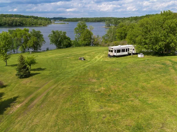 9245 Rachel Shrs SW, Farwell, MN 56327
