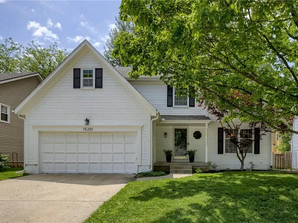 15201 W 132nd Pl, Olathe, KS 66062