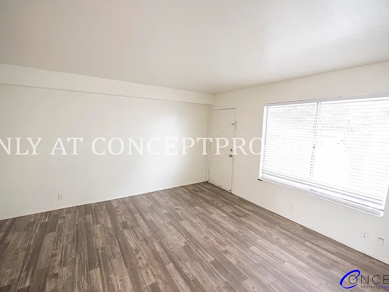 1499 W 2320 S — Photo 10