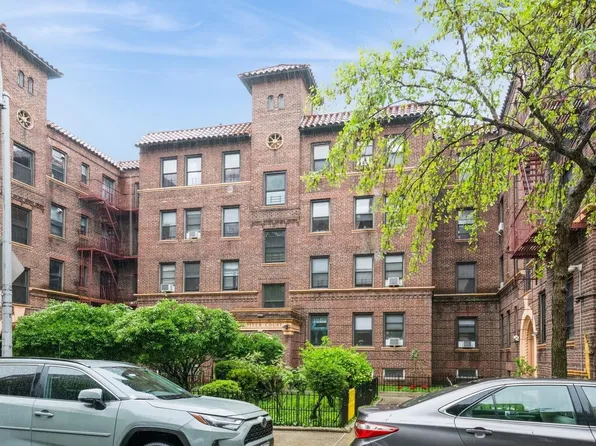 62-64 Saunders #K2, Rego Park, NY 11374