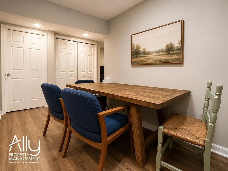 1210 Agnese St — Photo 4