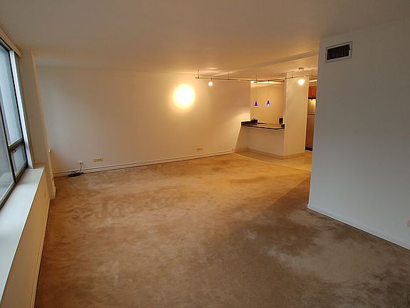4th image of 233 E Erie St APT 2208