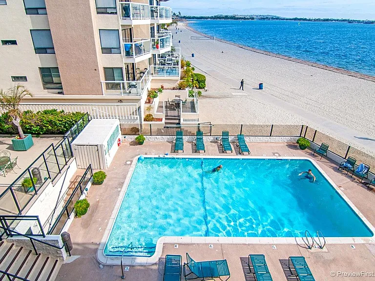3916 Riviera Dr #403 — Photo 21