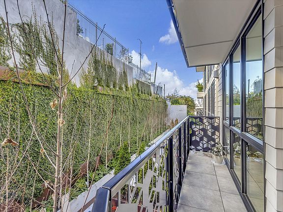 5th image of 540 De Haro St #301