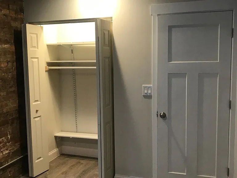 3102 N Southport Ave #CH — Photo 10
