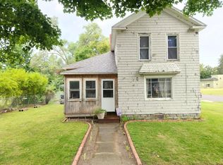 425 N Dean St, Centreville, MI 49032