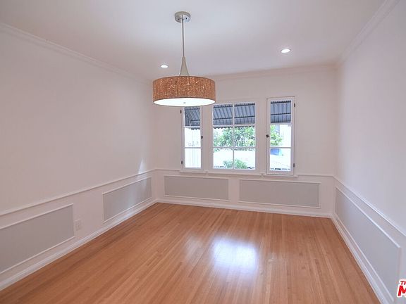 2nd image of 1020 S Bedford St
