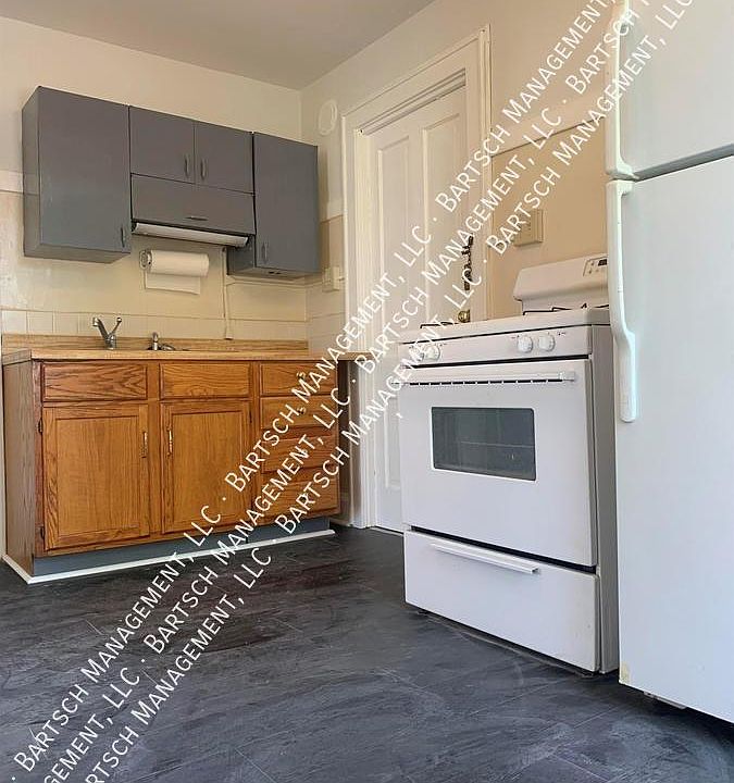 1st image of 2935 N Bremen St #4