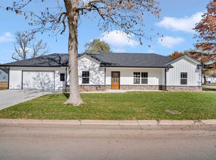 201 W Morgan St, Inman, KS 67546